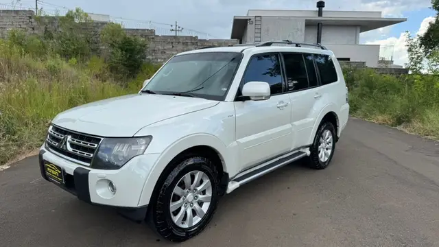 Carro Mitsubishi Pajero Full 2011 3.2 DI-D 3D HPE 4WD
