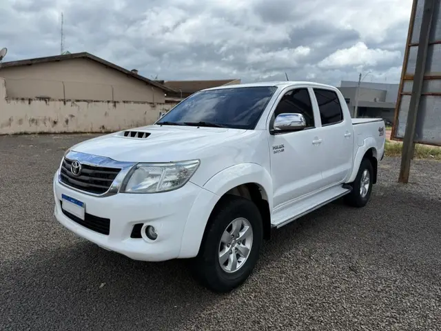 Carro Toyota Hilux Cabine Dupla 2015 Hilux 3.0 TDI 4x4 CD SRV (Aut)