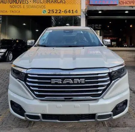 Carro RAM Rampage 2025 Laramie 2.0 Turbo