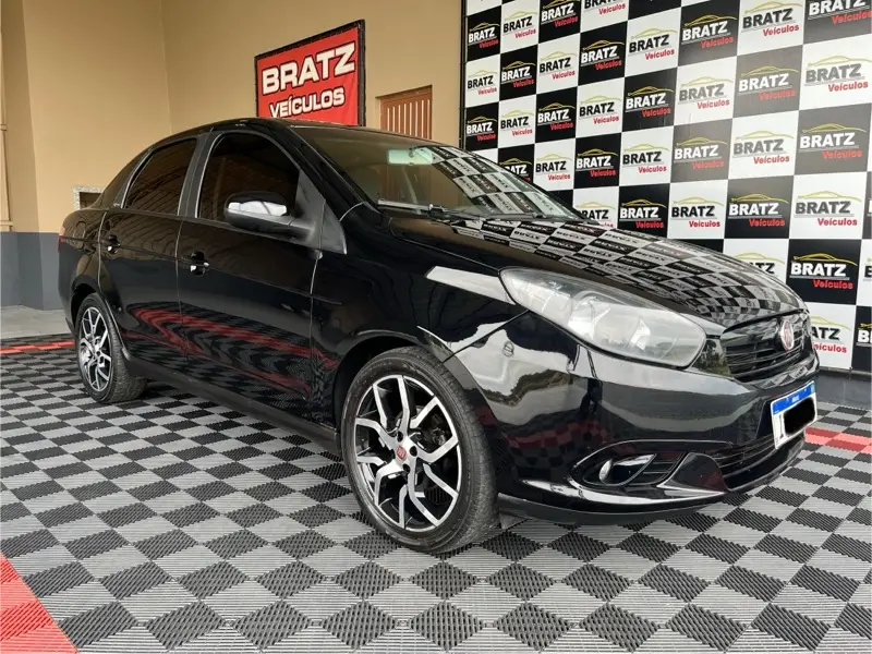 Fiat Grand Siena Essence 1.6 16V (Flex)