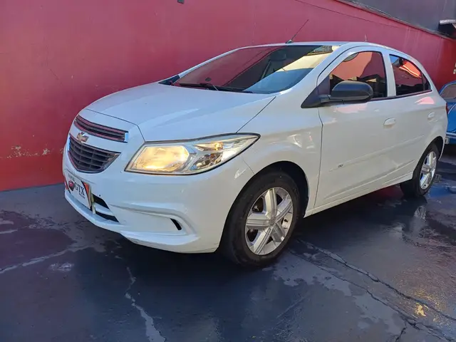 Carro Chevrolet Onix 2015 1.0 LT SPE/4