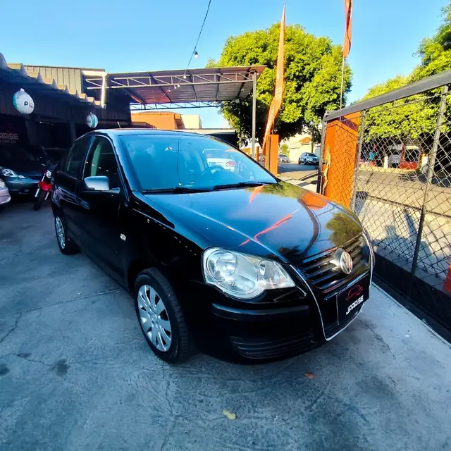 Carro Volkswagen Polo Sedan 2009 1.6 8V (Flex)
