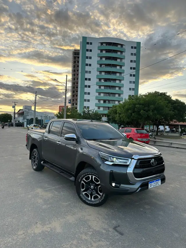 Carro Toyota Hilux Cabine Dupla 2022 SRX 2.8 TDI CD 4x4 (Aut)