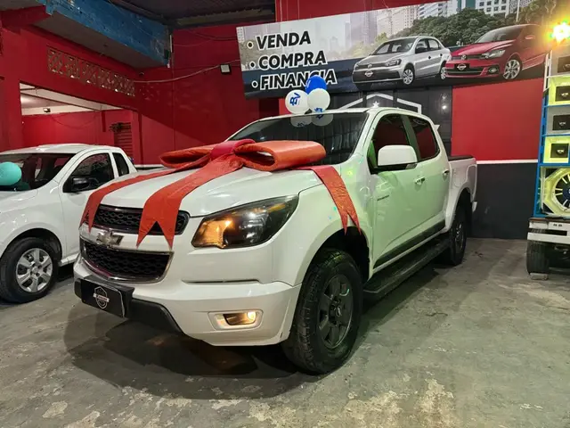 Carro Chevrolet S10 Cabine Dupla 2016 S10 2.4 Advantage (Cabine Dupla)