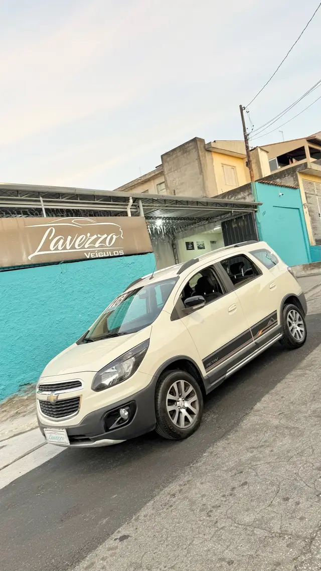 Carro Chevrolet Spin 2016 Activ 1.8 (Flex) (Aut)