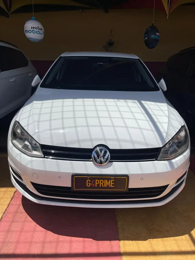 Carro Volkswagen Golf 2014 Comfortline 1.4 TSi