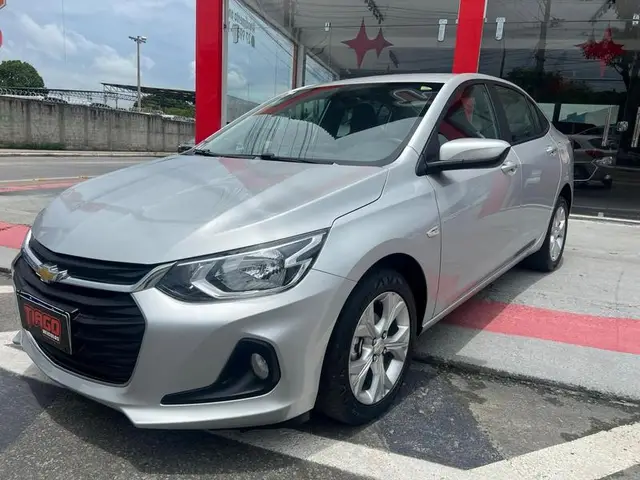Carro Chevrolet Onix Plus 2023 LT 1.0
