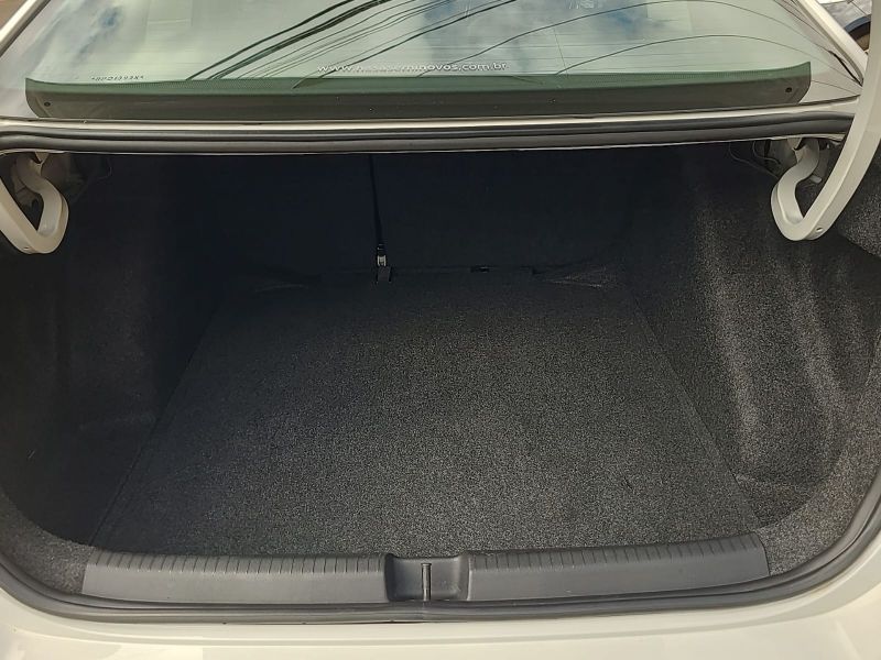 Virtus Highline 1.0 200 TSI11