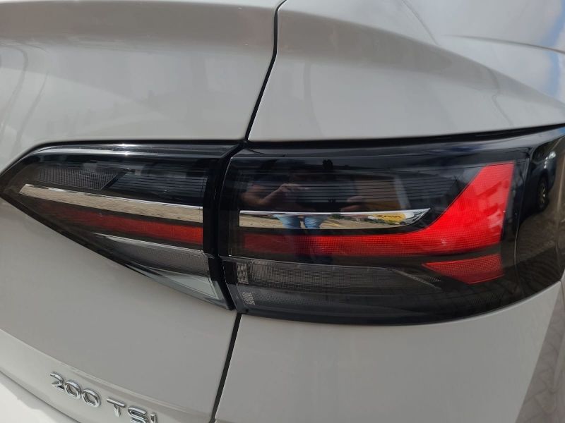 Virtus Highline 1.0 200 TSI17