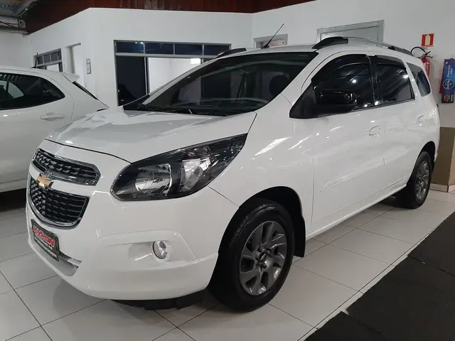 Carro Chevrolet Spin 2017 Advantage 5S 1.8 (Flex) (Aut)