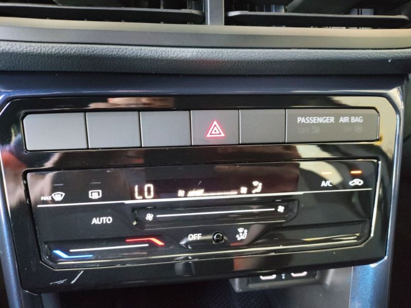 T-Cross 1.0 200 TSI Comfortline (Aut) (Flex)13