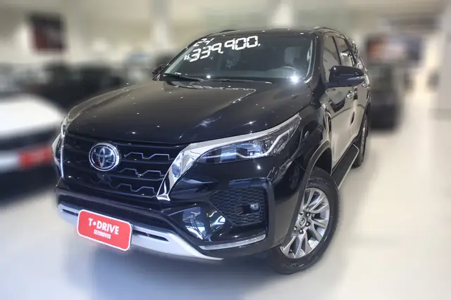 Carro Toyota Hilux SW4 2024 SRX Plat. 4x4 2.8 TB Diesel Automatico.