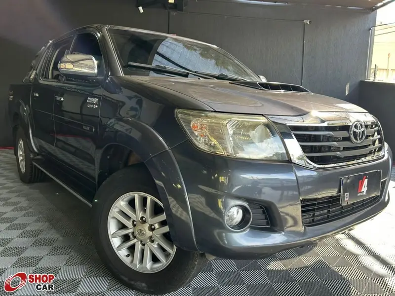 Toyota Hilux Cabine Dupla Hilux 3.0 TDI 4x4 CD SRV Top (Aut)