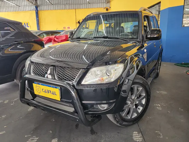 Carro Mitsubishi Pajero TR4 2014 2.0 16V 4x2 (Flex) (Aut)