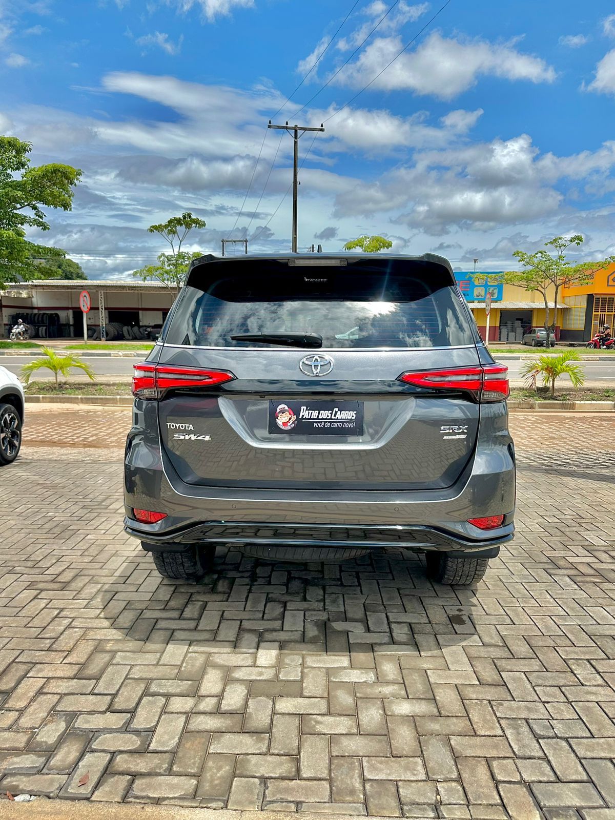 Toyota SW4