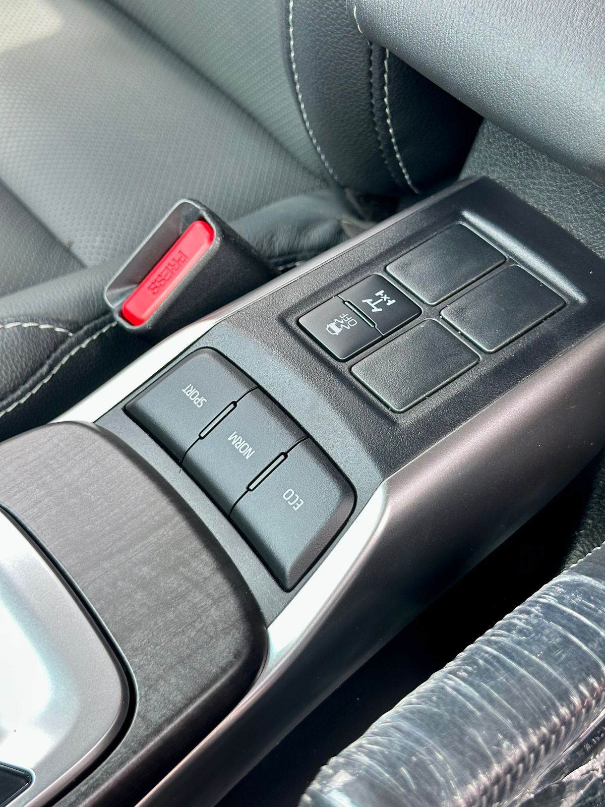 Toyota SW4