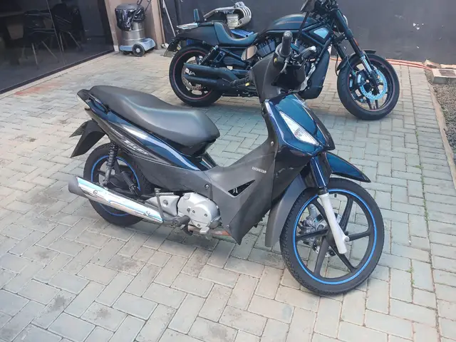 Moto Honda Biz 125 2010 125+
