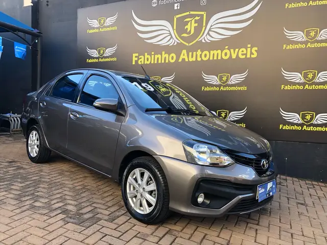 Carro Toyota Etios Sedan 2019 X Plus 1.5 (Aut) (Flex)