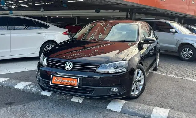 Carro Volkswagen Jetta 2011 2.0 Comfortline (Flex)