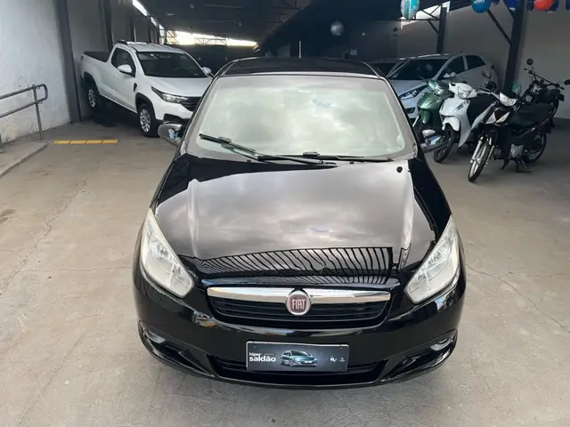 Carro Fiat Grand Siena 2013 Evo Attractive 1.4 8V (Flex)