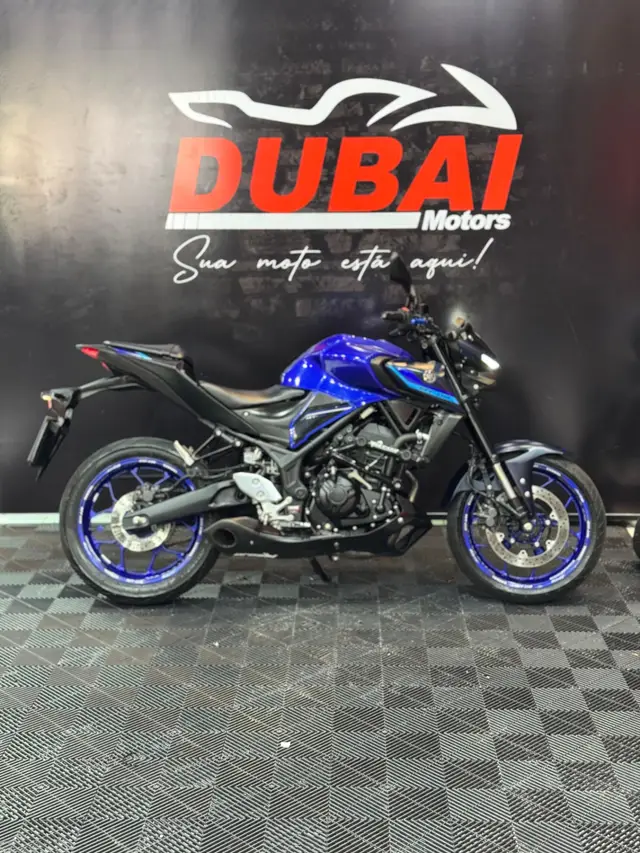 Carro Yamaha MT-03 2024 ABS