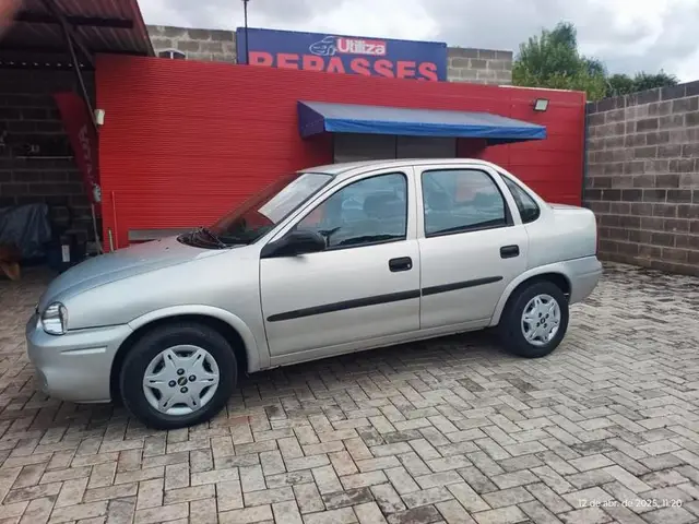 Carro Chevrolet Classic 2004 Corsa Sedan  1.0 MPFi