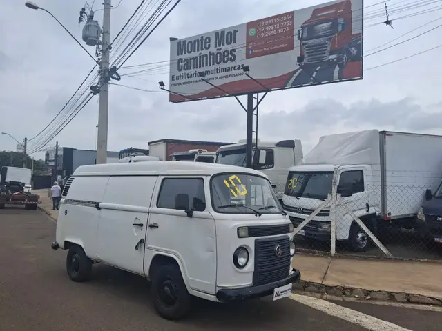 Carro Volkswagen Kombi Furgão 2010 Kombi Furgao 1.4 (Flex)