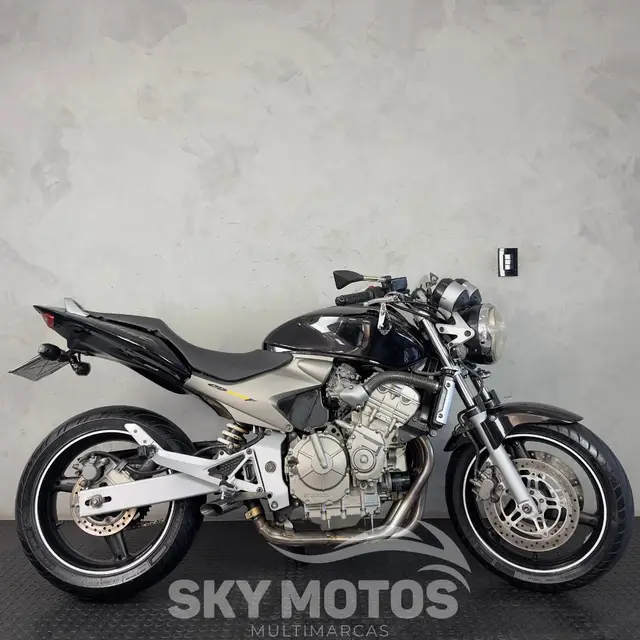 Carro Honda CB 600F 2006 Hornet