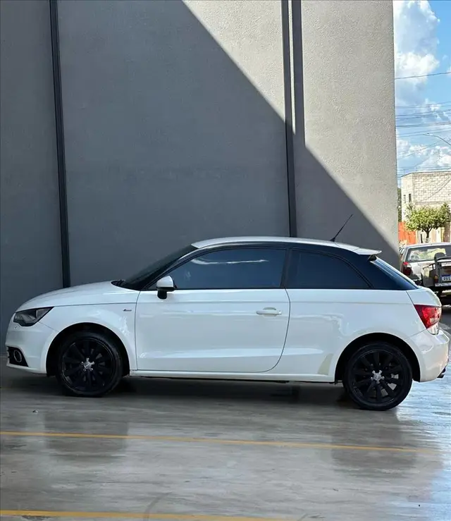 Carro Audi A1 2012 1.4 TFSI Attraction S Tronic
