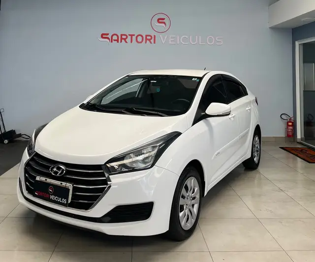 Carro Hyundai HB20S 2016 1.0 Comfort Plus (Flex)