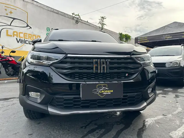 Carro Fiat Strada 2023 Volcano 1.3 CD (Flex)