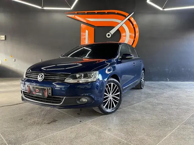 Carro Volkswagen Jetta 2013 2.0 TSI Highline DSG