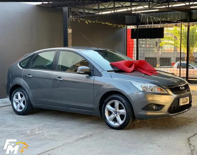 Carro Ford Focus Hatch 2013 1.6 16V Flex Mec. 5p