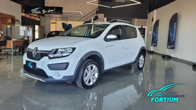 Carro Renault Sandero Stepway 2016 Rip Curl 1.6 8V Easy-R (Flex)