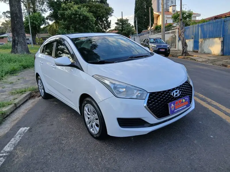 Hyundai HB20S 1.6 Comfort Plus (Flex)