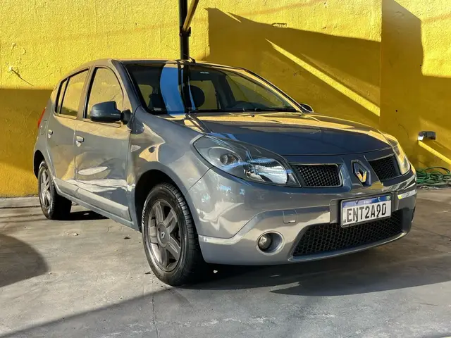 Carro Renault Sandero 2010 Vibe 1.6 8V Hi-Torque (flex)