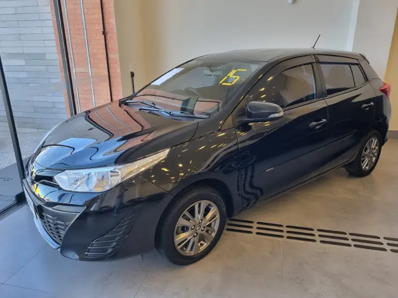 Toyota Yaris 1.5 XL Plus Connect CVT (Flex)