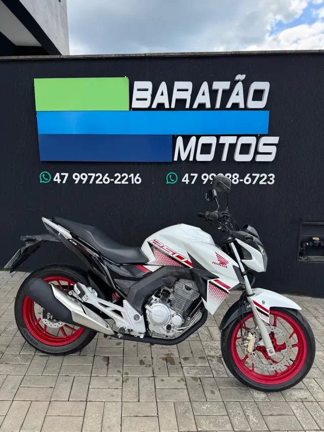 Carro Honda CB 250F Twister 2022 (CBS)