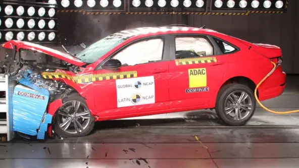 Sedan médio é mais um esportivo que chegará ao Brasil, assim como o Nivus GTS e VW Golf GTI