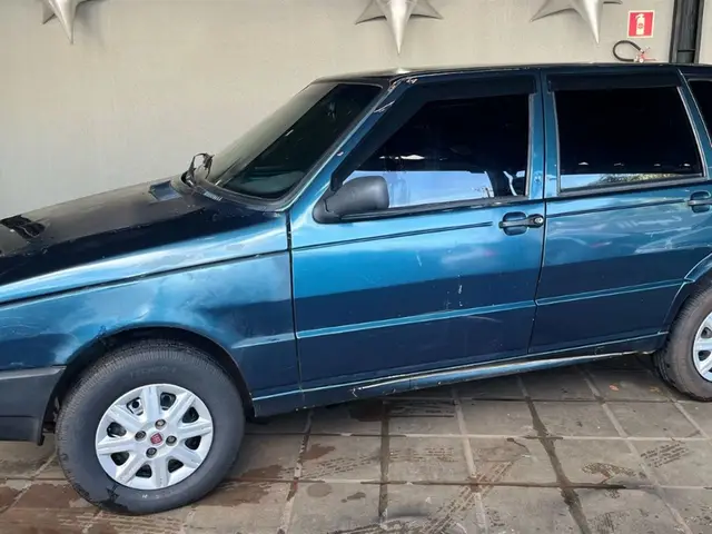 Carro Fiat Uno Mille 2001 Fire 1.0