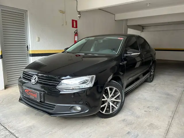 Carro Volkswagen Jetta 2012 2.0 Comfortline Tiptronic (Flex)