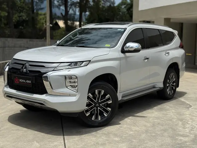 Carro Mitsubishi Pajero Sport 2024 HPE 2.4