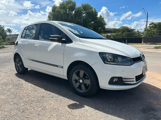 Carro Volkswagen Fox 2017 1.6 MSI Run (Flex)