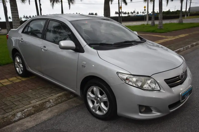 Toyota Corolla Sedan GLi 1.8 16V (flex)