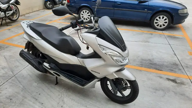 Honda PCX 150 DLX
