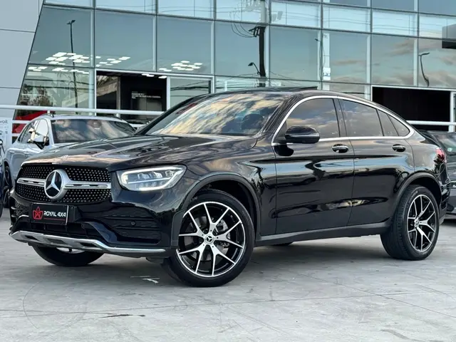 Carro Mercedes-Benz GLC 300  2023 AMG Line Coupe 4M 2.0 TB Aut.