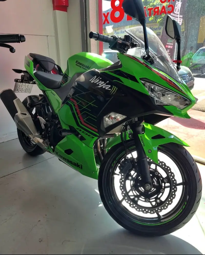 Kawasaki Ninja 400