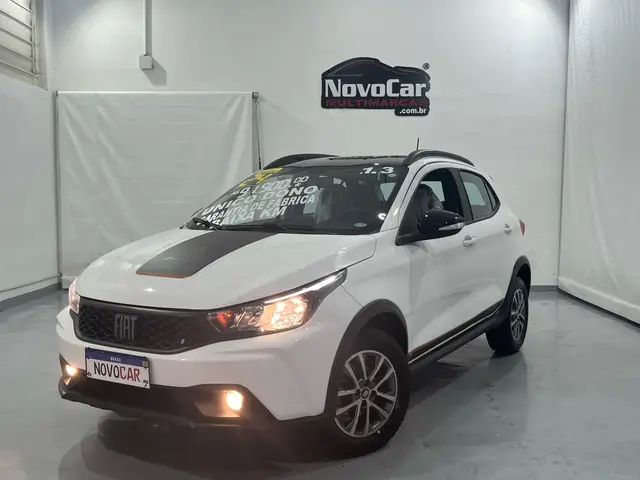 Carro Fiat Argo 2024 Trekking 1.3