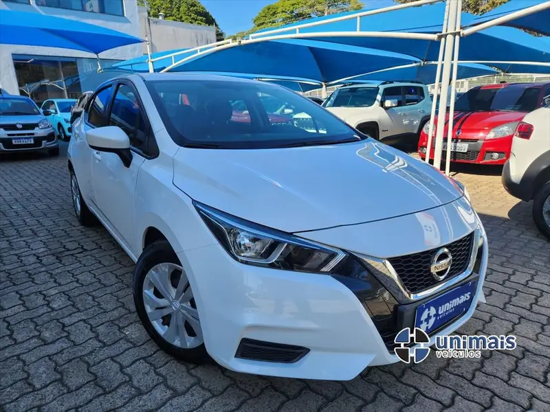 Nissan Versa Sense 1.6 (Flex) (Aut)