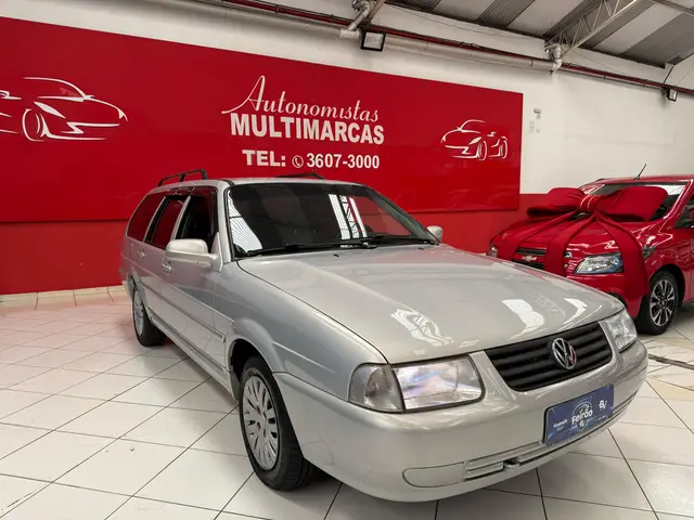 Carro Volkswagen Quantum 2001 Santana  2.0 MI (nova série)